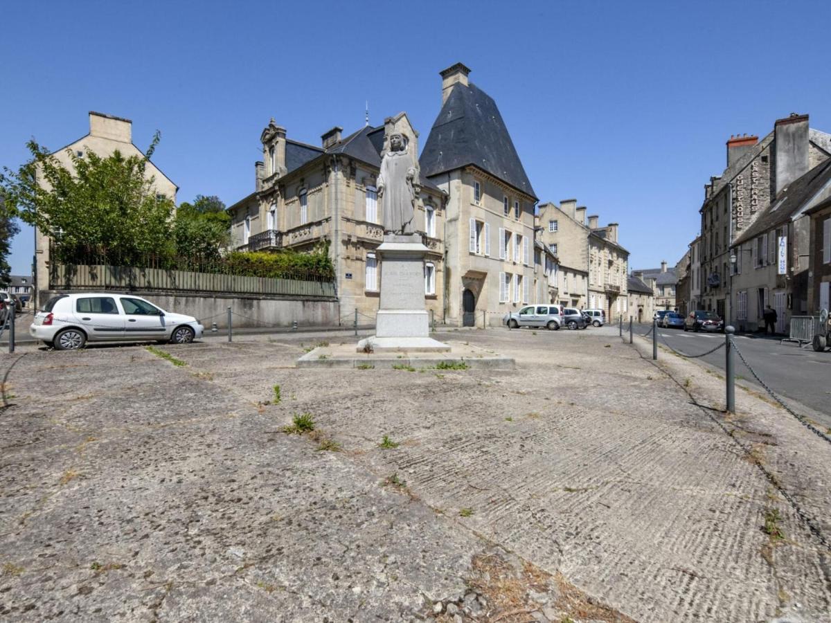 Heritage Apartment In Bayeux Near Museum Of Art Exterior photo