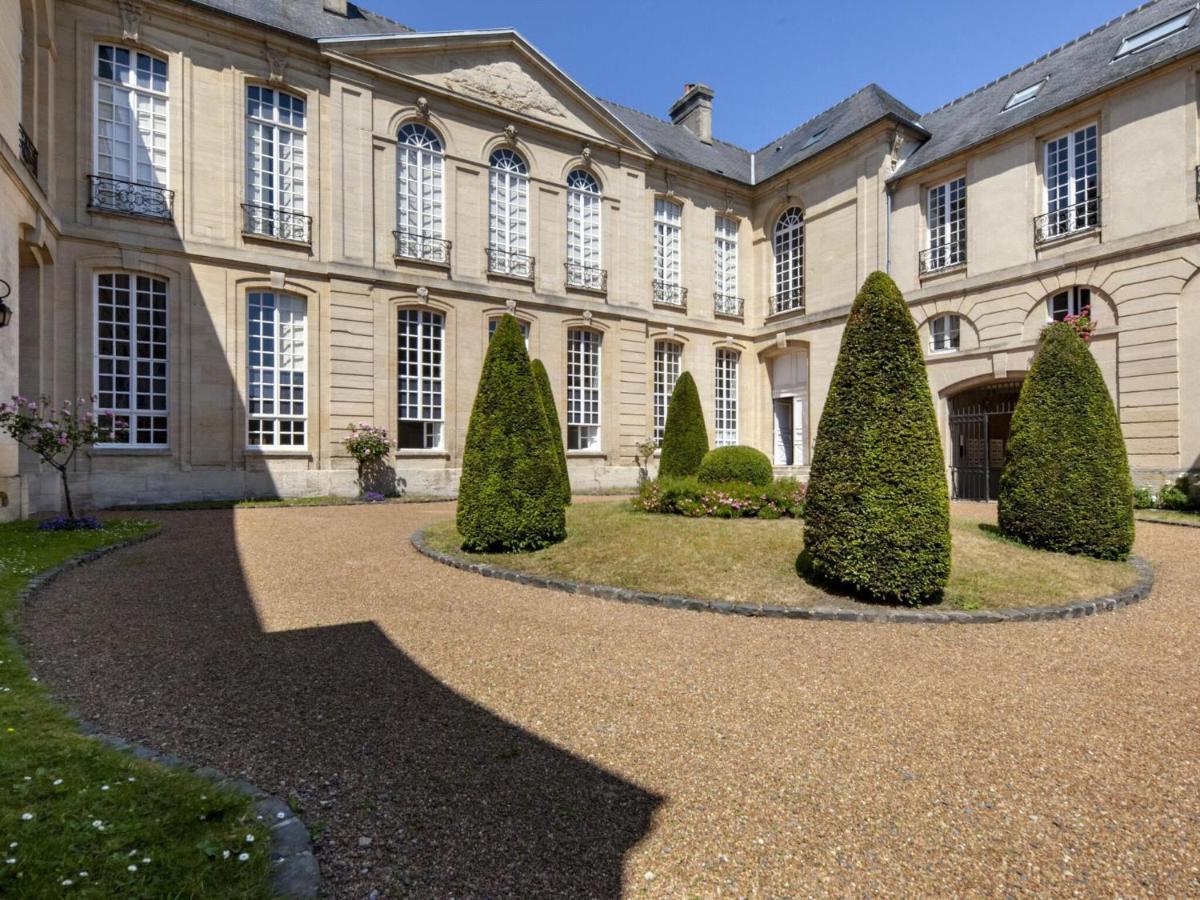 Heritage Apartment In Bayeux Near Museum Of Art Exterior photo