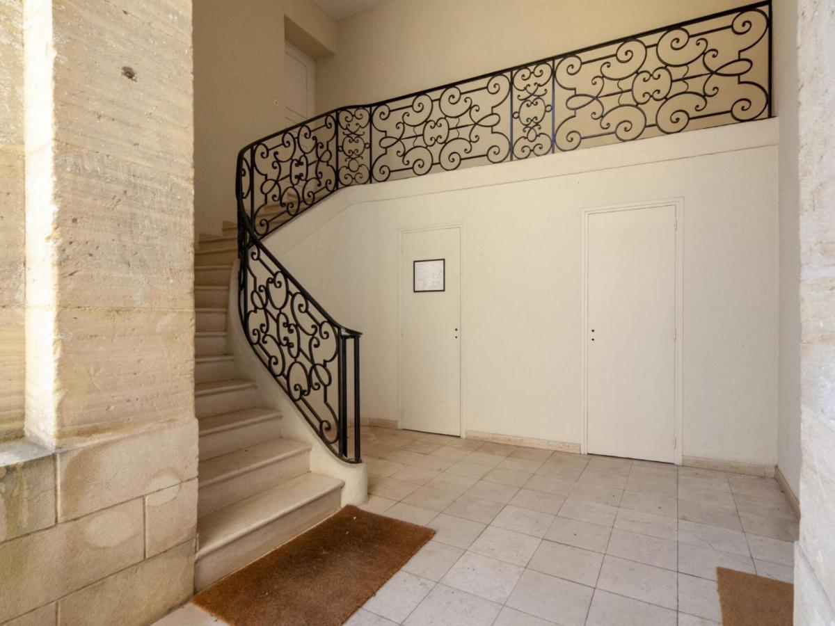 Heritage Apartment In Bayeux Near Museum Of Art Room photo